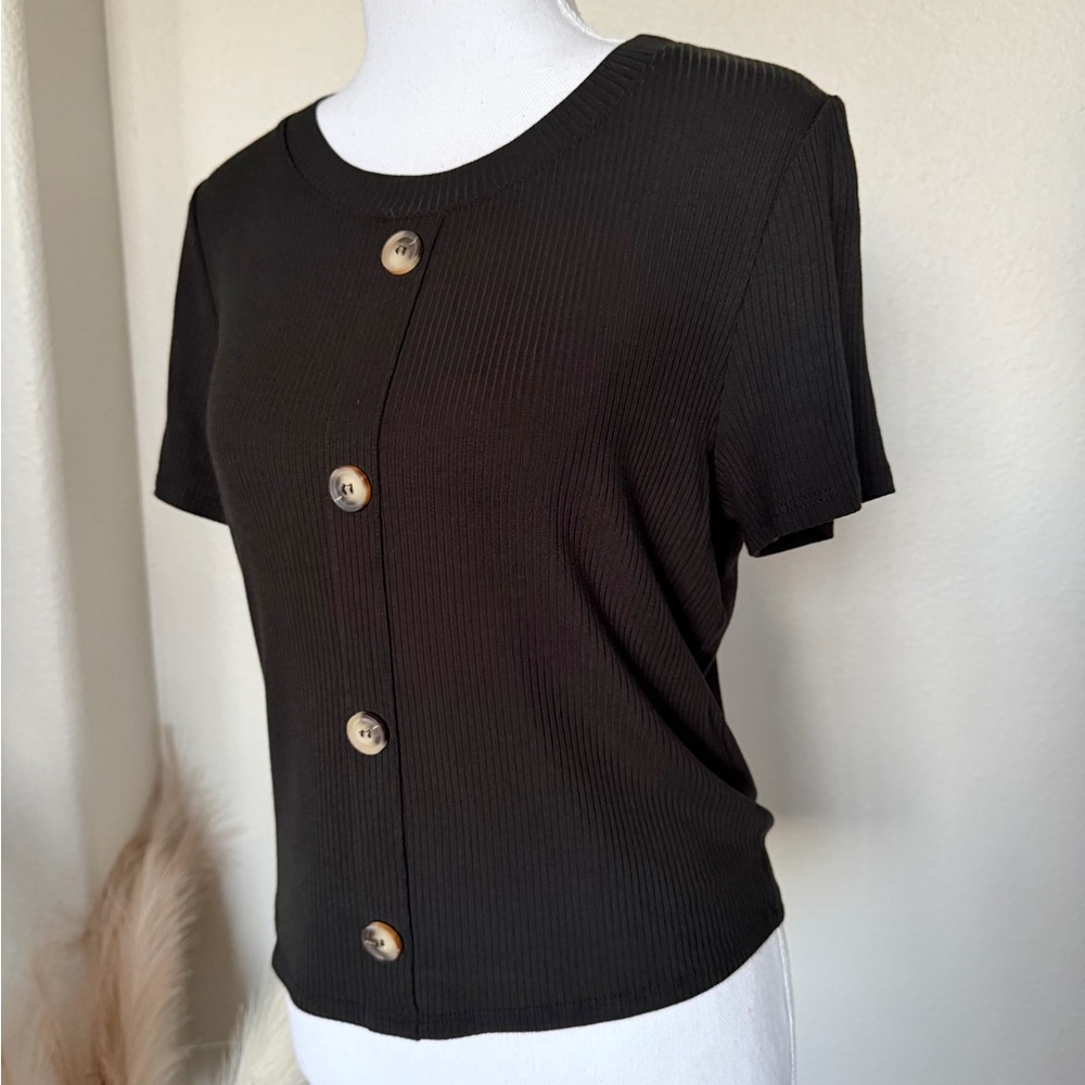 New Crescent - Basic Black Ribbed Top
